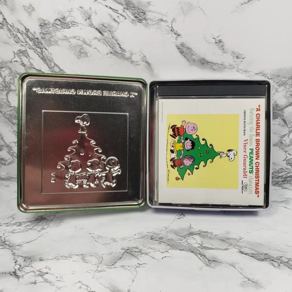 Peanuts Christmas 3 CD Set in Collector Tin - Picture 5 of 8